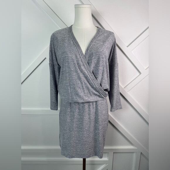 Lou & Grey Dresses & Skirts - NWT Lou & Grey Soft Knit Surplice Wrap Dress Gray Heathered Long Sleeve Size XS